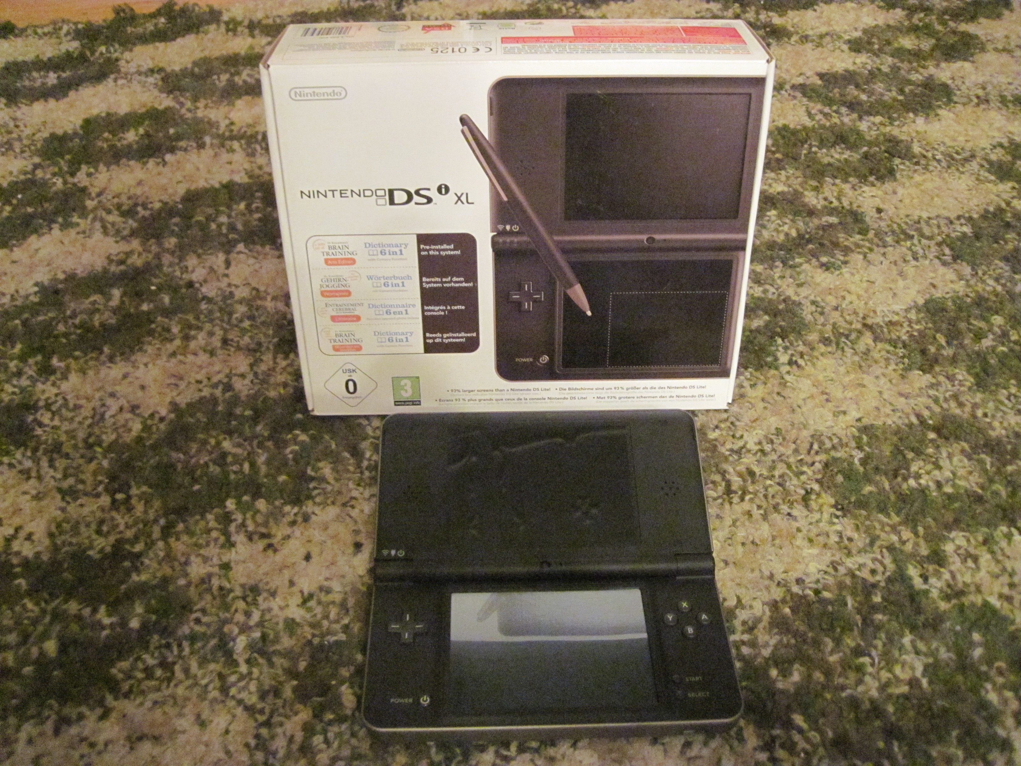 Nintendo DSi XL (PAL)